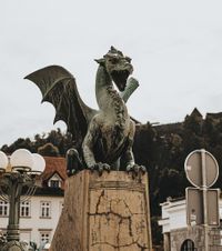 Der Drache von Ljubljana. Ein tolles Symbol. Kommen und erfahren Sie mehr &uuml;ber seine Geschichte.